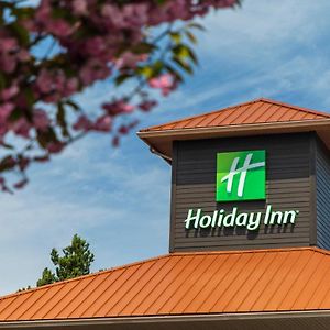 Holiday Inn Victoria - Elk Lake, An Ihg Hotel